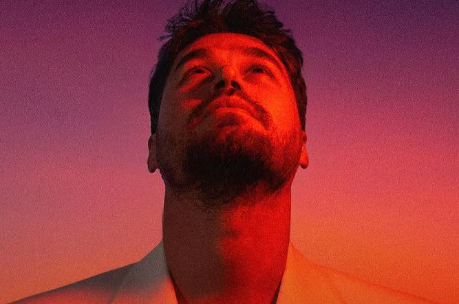 koncerti-madheshtor-ne-prishtine,-alban-skenderaj-jep-lajmin-e-shumepritur