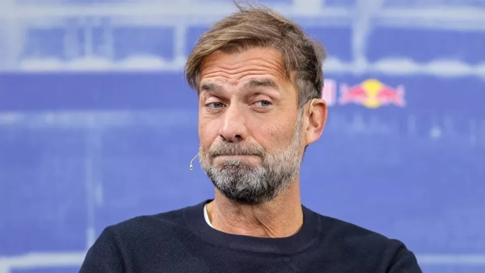 “nuk-me-mungon-asgje”,-klopp-sugjeron-se-nuk-do-te-rikthehet-kurre-me-ne-stol