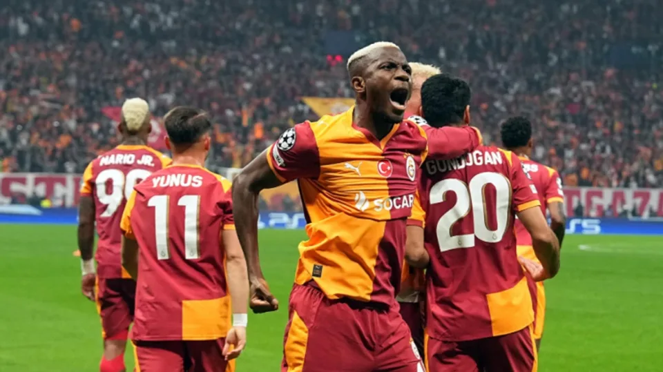 galatasaray-me-fitore-te-madhe-ndaj-liverpool,-vendos-goli-i-osimhen