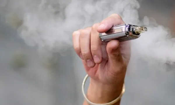 mbi-100-milione-njerez-ne-mbare-boten-perdorin-cigare-elektronike