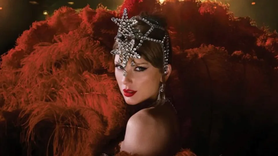 albumi-i-ri-i-taylor-swift-thyen-rekorde-–-ia-kalon-edhe-adele