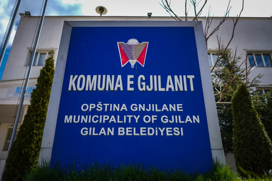 gjilani-drejt-balotazhit:-hyseni-nuk-e-kalon-pragun-50%+1-edhe-pas-votave-me-poste