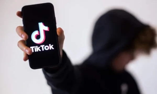 shkencetaret:-tiktok-po-tkurr-trurin-dhe-shkaterron-perqendrimin