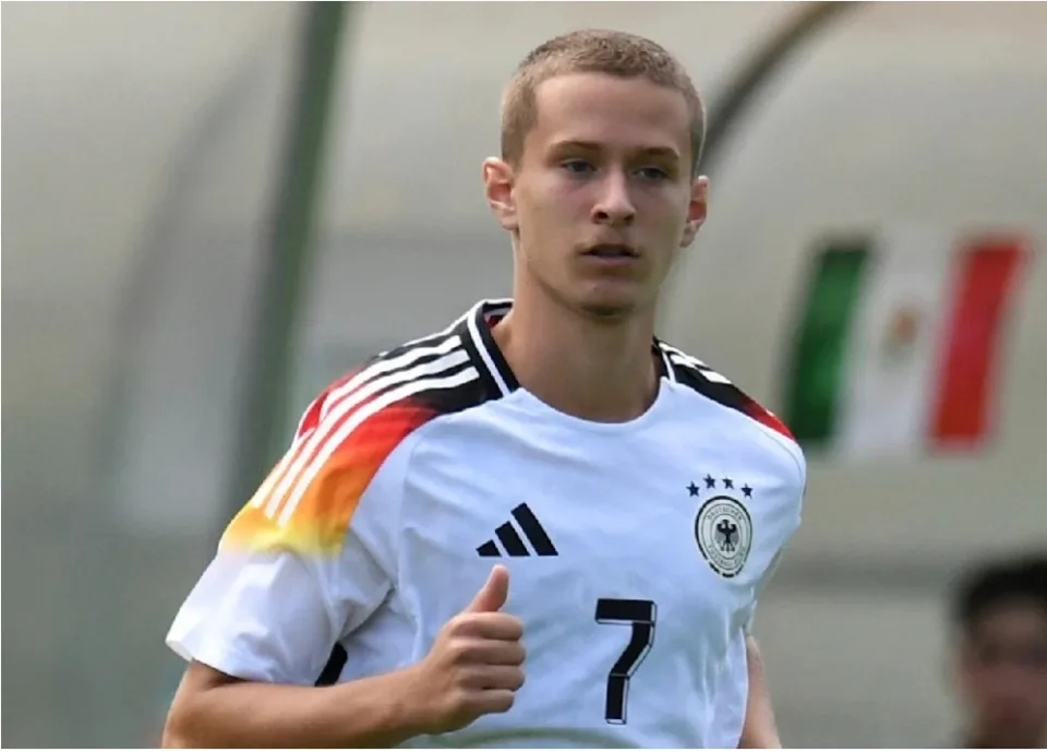 yll-gashi,-“makina-e-golave”-te-bayerni-–-“i-turren”-kosova-e-shqiperia