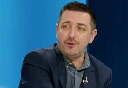 “e-qiti-glaukun,-njeriun-qe-se-ka-lane-kerkun”,-valon-syla-thote-se-vv-po-luan-me-afate