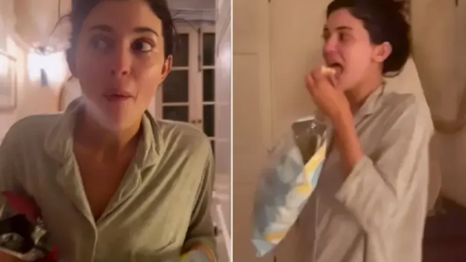 kylie-jenner-beri-te-gjithe-te-qeshin-me-video-duke-ngrene-patatina