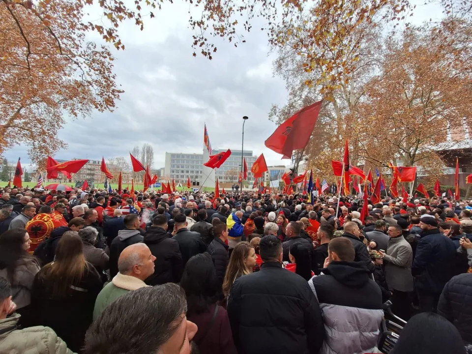 drejtesi-per-clirimtaret,-shqiptaret-gati-per-protesten-ne-strasburg
