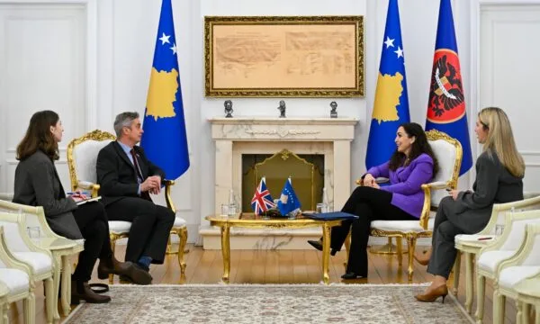 ambasadori-britanik-pret-qe-partite-me-bashkepunim-t’i-formojne-institucionet-pas-zgjedhjeve