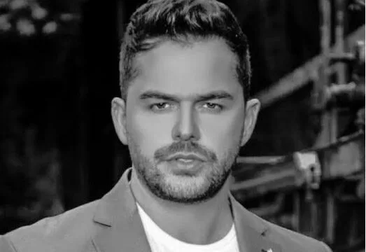 detaje-te-reja,-vellai-i-shpat-kasapit:-ishte-ne-itali-me-familjen-per-nje-kontroll-te-djalit,-ndihma-e-pare-iu-dha-ne-banese…