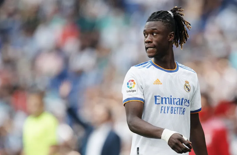 ‘cmendet’-liverpool,-ofron-nje-‘mal’-me-para-per-camavingan