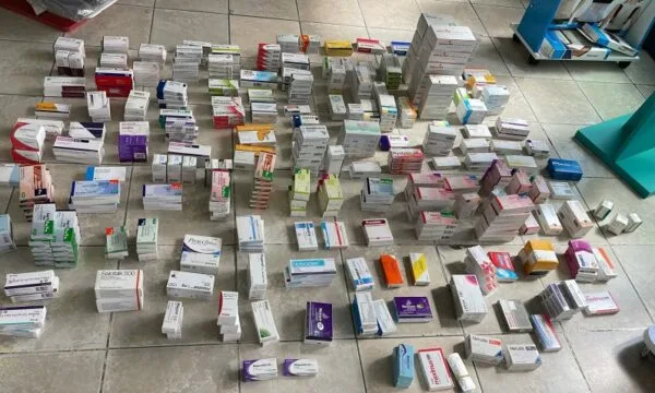 dogana-zbulon-barna-te-paligjshme-ne-prishtine,-sekuestron-sasi-te-konsiderueshme