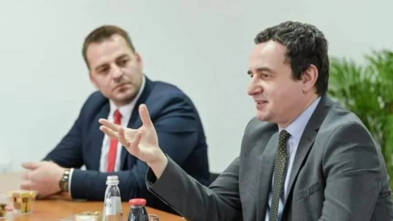 ‘panik-dhe-histeri’,-syla:-s’ma-ka-marre-mendja-qe-kurti-tutet-e-struket-me-dale-e-ja-ben-share-armend-mujes