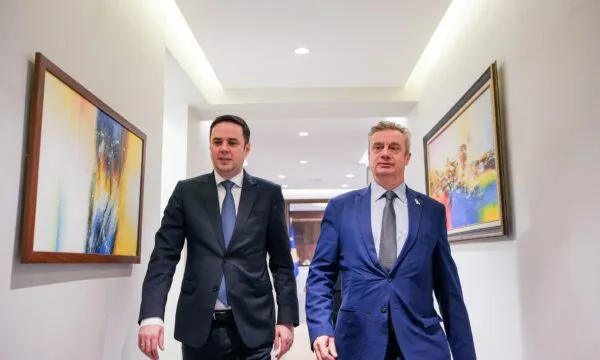 hargreaves-per-takimin-me-abdixhikun:-diskutuam-per-formimin-e-shpejte-te-institucioneve-pas-28-dhjetorit