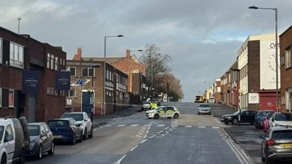 edhe-nje-lamborghini-prej-200,000-funtesh-ishte-“viktime”-e-nje-perleshje-masive-ne-birmingham-te-anglise