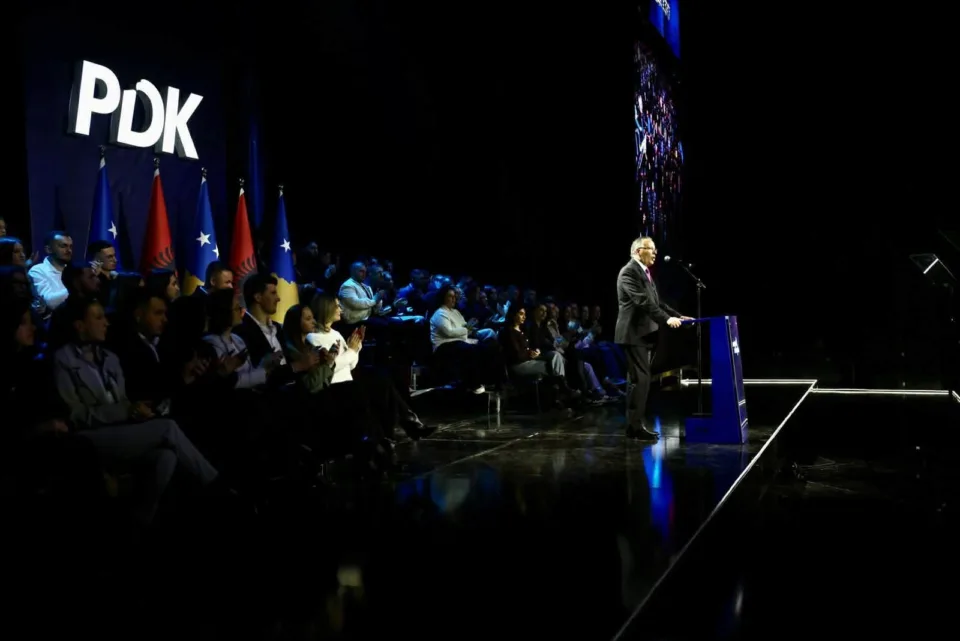 hamza: e-provuat qeverine-e percarjes, kokefortesise e kaosit-dhe-nuk-funksionoi,-bashkohuni-me-mua-per-kosoven