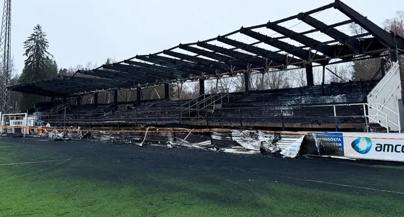 stadiumi-ku-luan-nje-futbollist-kosovar-u-perfshi-nga-zjarri