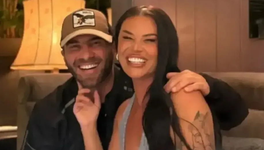 u-rehatuan-vellezerit,-pas-nores-e-robertit,-bashkohen-edhe-santiana-e-patrisi-–-kaq-te-lumtur-prane-njeri-tjetrit