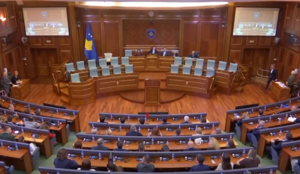 si-duket-harta-e-re-e-kuvendit-dhe-a-do-te-ndikojne-votat-me-poste-ne-rezultatin-final?