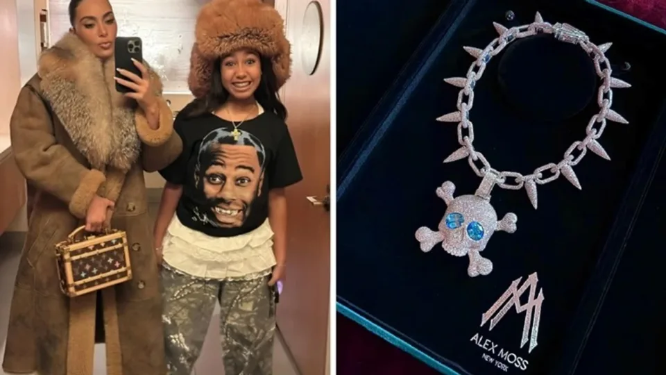 kim-kardashian-i-dhuron-vajzes-se-saj-north-nje-gjerdan-me-diamante-qe-peshon-me-shume-se-100-karat