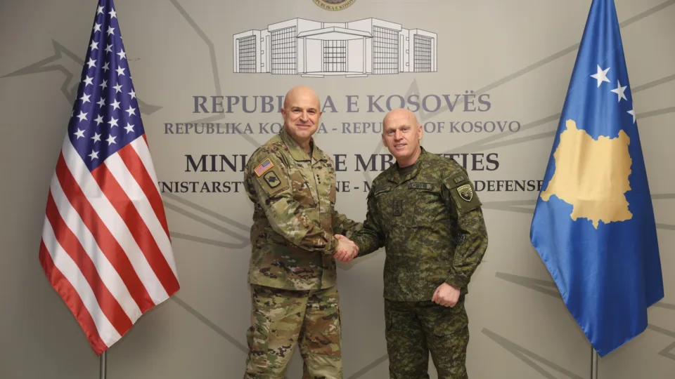 jashari-takon-gjenerallejtenant-stubbs:-partneriteti-me-shba-ne,-thelbesor-per-modernizimin-e-fsk-se