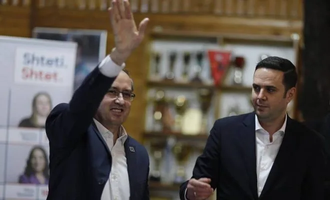 hoti-paralajmeron-doreheqje-nga-organet-e-ldk-se:-partise-i-nevojitet-lidership-i-ri