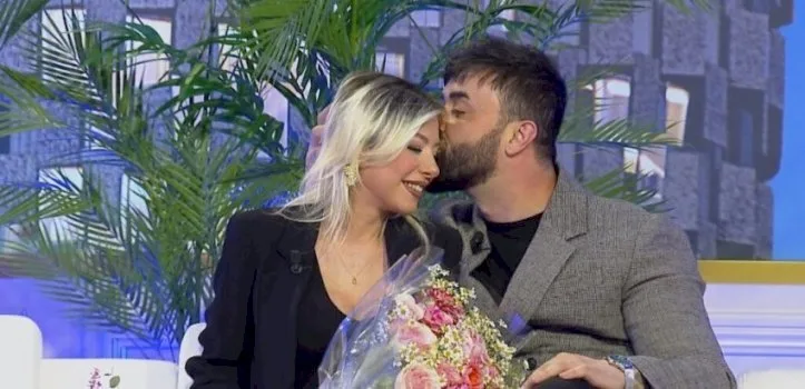 alfio-rrotani-dhe-joana-rrefejne-per-here-te-pare-historine-e-dashurise:-tentova-ta-puthja,-hengra-shpulle!