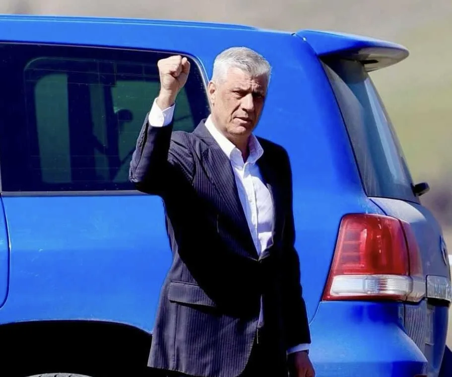 “free-hashim-thaci”-|-ligjerata-e-speciales-ne-shkollen-“xhevdet-doda”,-shperthejne-reagimet-ne-kosove