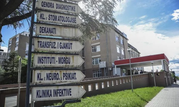 mbi-14-mije-paciente-ne-lista-pritjeje,-vazhdon-mungesa-e-transparences-per-barnat