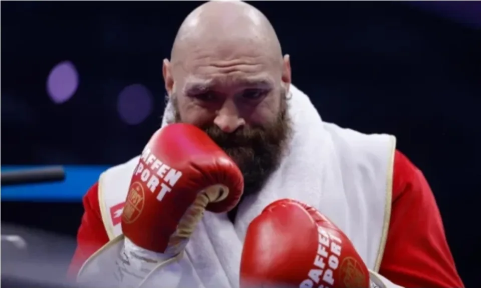 tyson-fury-rikthehet-ne-ring-me-11-prill-perballe-“perbindeshit”