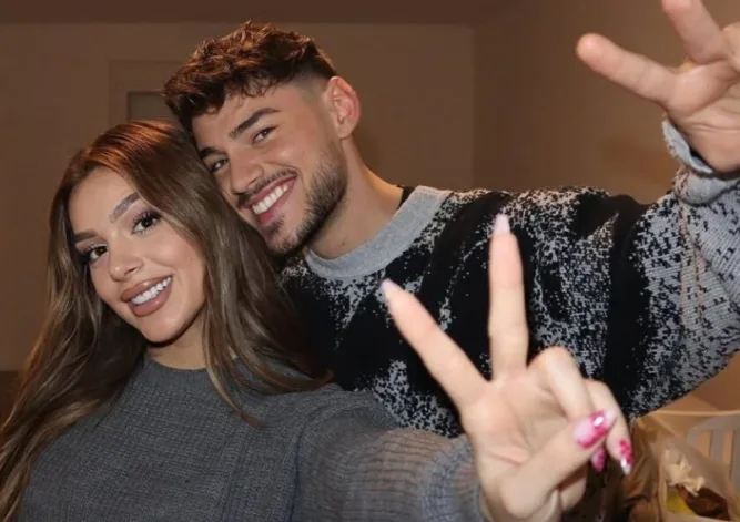 leo-dhe-lela-kapen-mat-per-shen-valentin