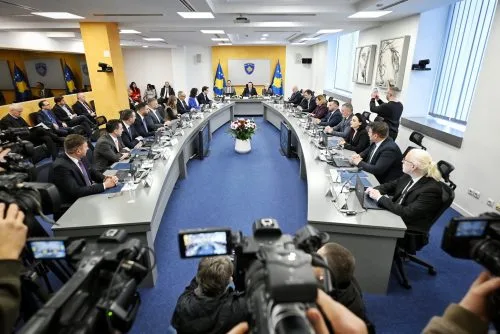 4-ministrite-e-reja-pa-buxhet-te-tyre,-vleresohen-barre-per-shtetin