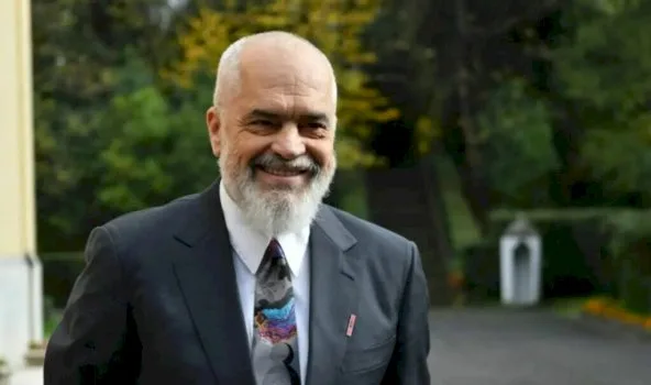 edi-rama-uron-grate-shqiptare-per-8-mars:-faleminderit-per-gjithcka-qe-beni-cdo-dite